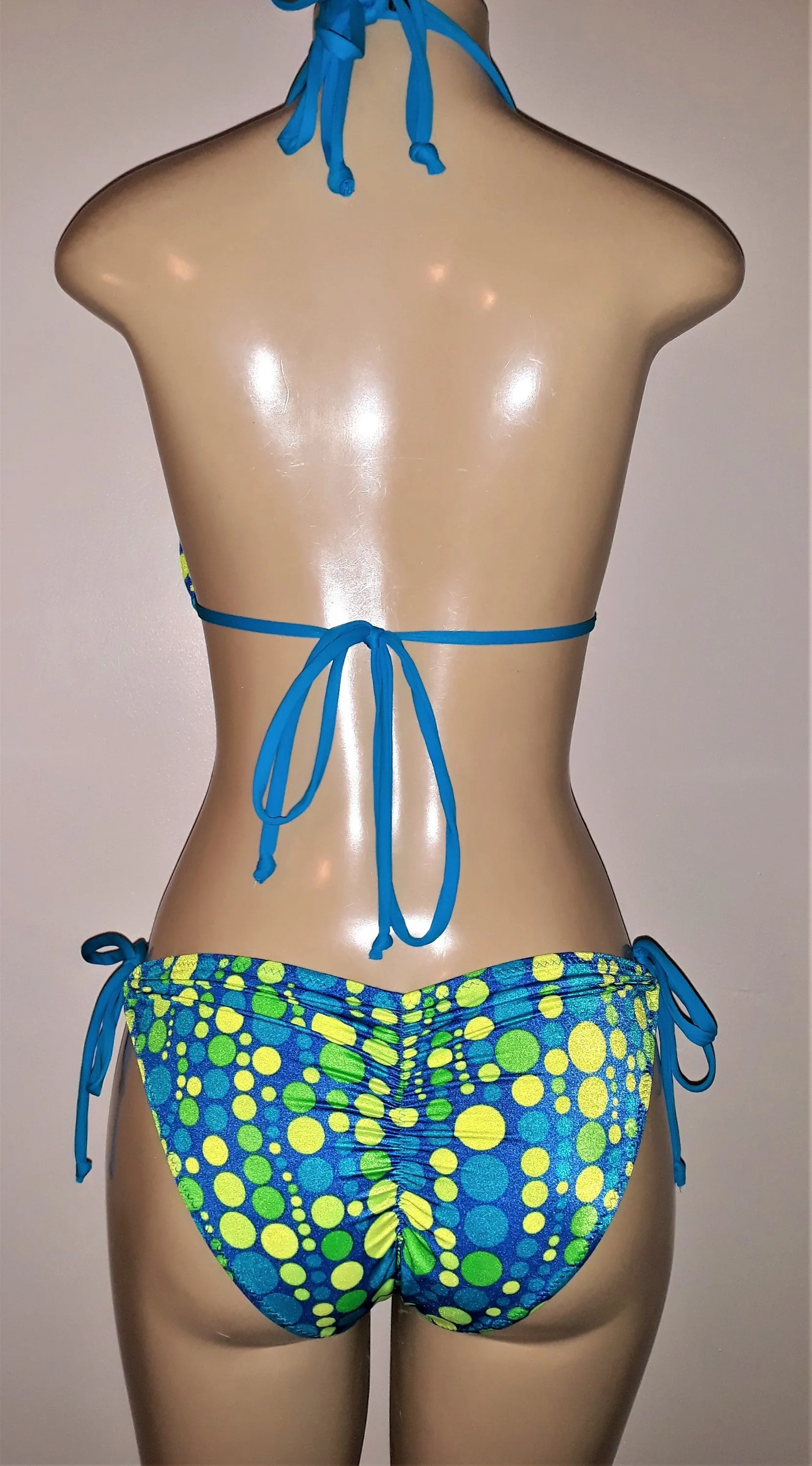 Double String Halter Bikini Top. Keyhole Tie Side Scrunched Butt Bikini Bottom