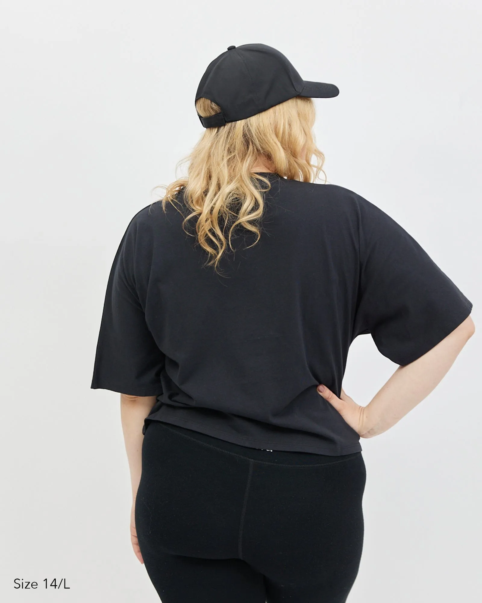 Elm Crop Tee - Black