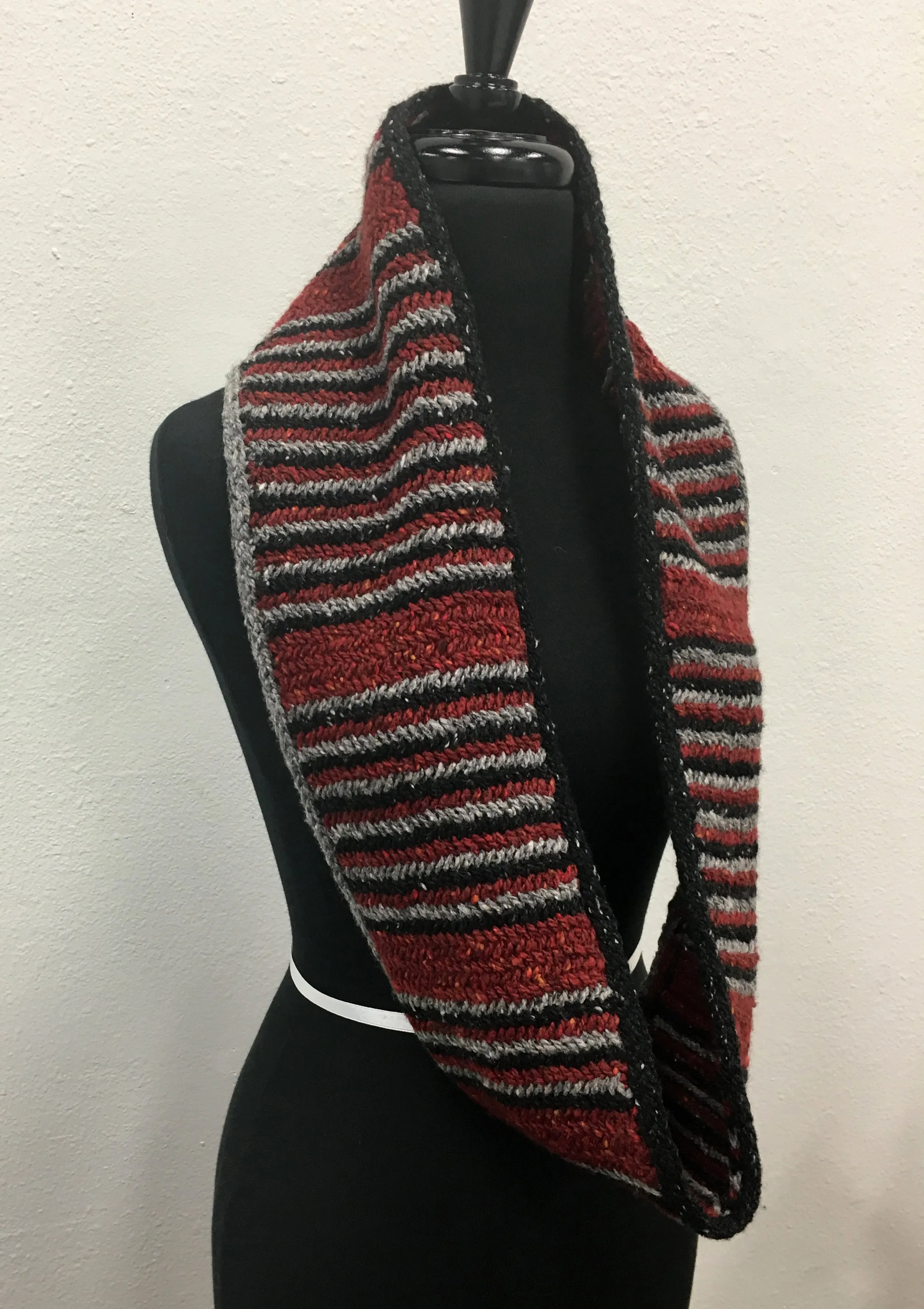 Owen Herringbone Cowl Knitting Pattern Download